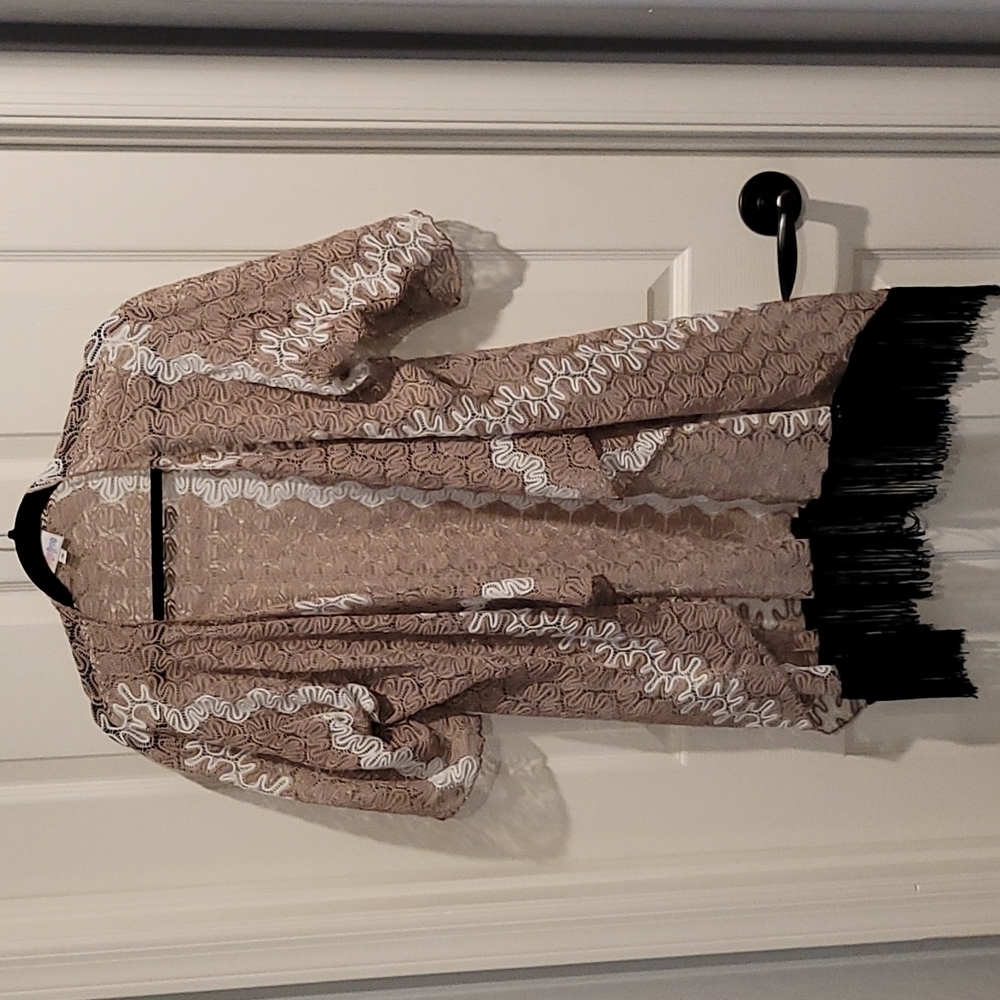 Beige & White Cardigan w/ Fringe LuLaRo S